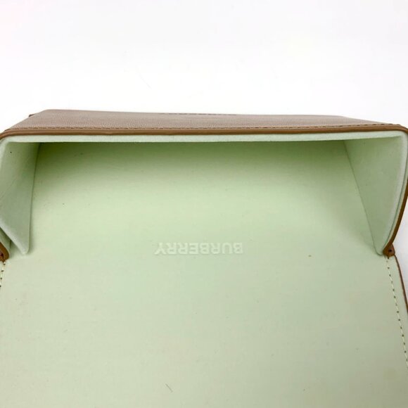 Burberry Camel Brown Sunglass Case Magnetic Closure - Picture 10 of 16